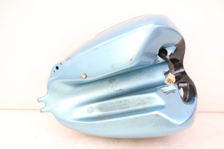 photo de FUEL TANK APRILIA CLASSIC 125 (1995 - 2001) - Fixing points details