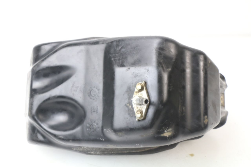 photo de FUEL TANK HONDA CRF CR-F 450 (2001 - 2005) - Alternative perspective