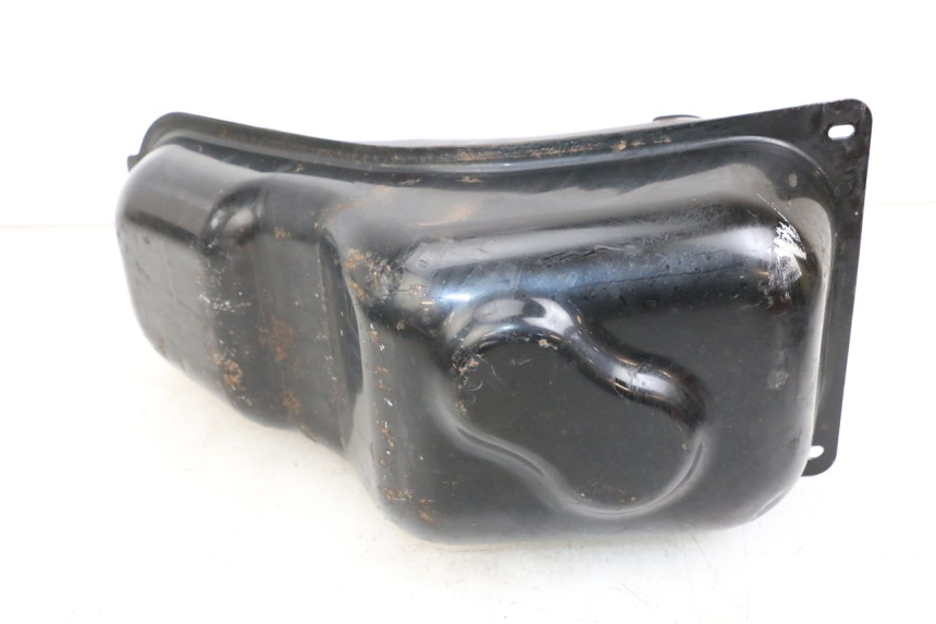 photo de FUEL TANK KYMCO DINK STREET 125 (2009 - 2014) - Fixing points details