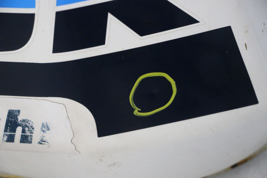 photo de FUEL TANK SUZUKI DR S 600 (1985 - 1989) - Surface and material condition