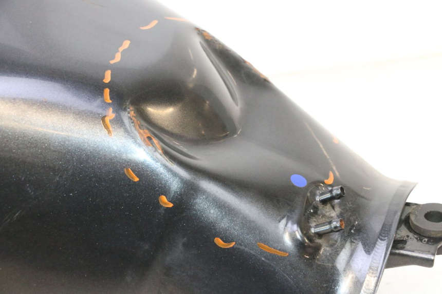 photo de FUEL TANK KAWASAKI ER-6 ER6 F ABS 650 (2012 - 2016) - Distinctive features