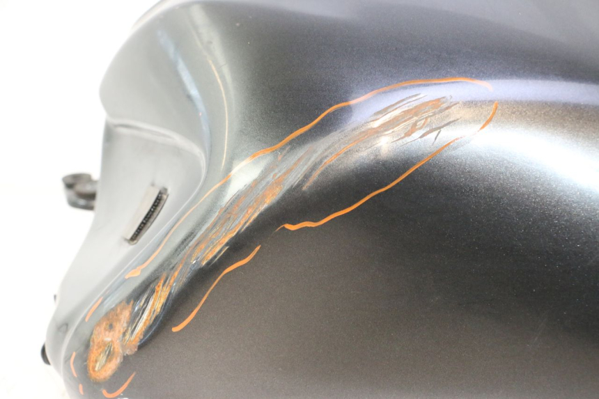 photo de FUEL TANK KAWASAKI ER-6 ER6 F ABS 650 (2012 - 2016) - High-resolution close-up