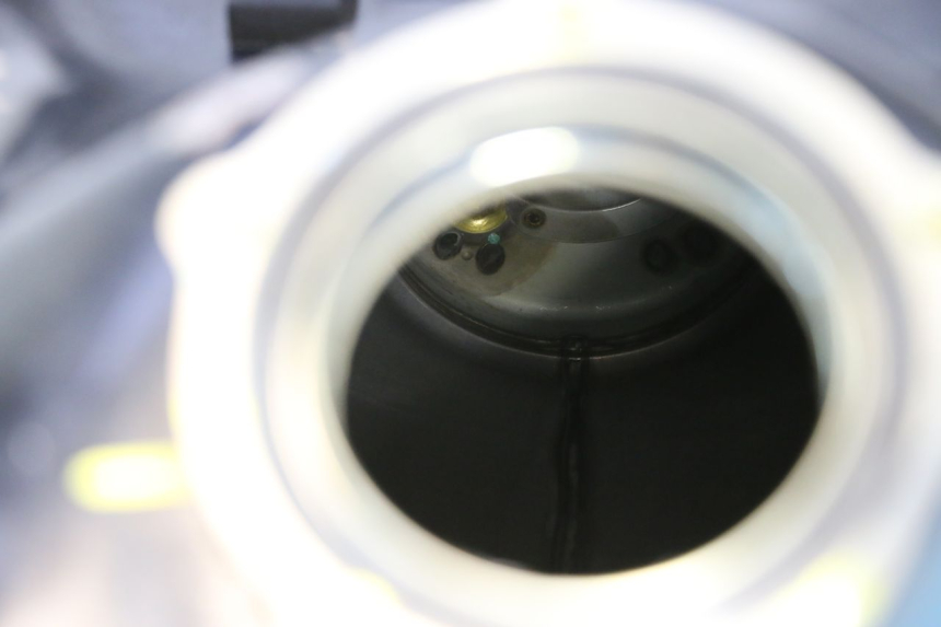 photo de FUEL TANK KAWASAKI ER-6 ER6 F ABS 650 (2012 - 2016) - Zoom on usage condition