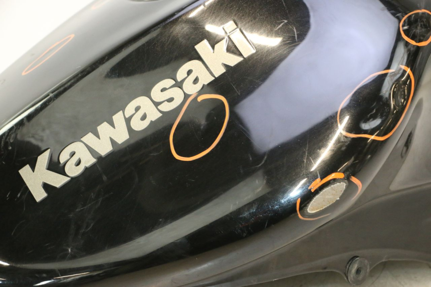 photo de FUEL TANK KAWASAKI ER-6 ER6 N 650 (2005 - 2009) - Focus on structure