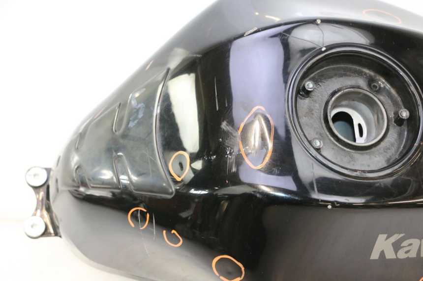 photo de FUEL TANK KAWASAKI ER-6 ER6 N 650 (2005 - 2009) - Surface and material condition