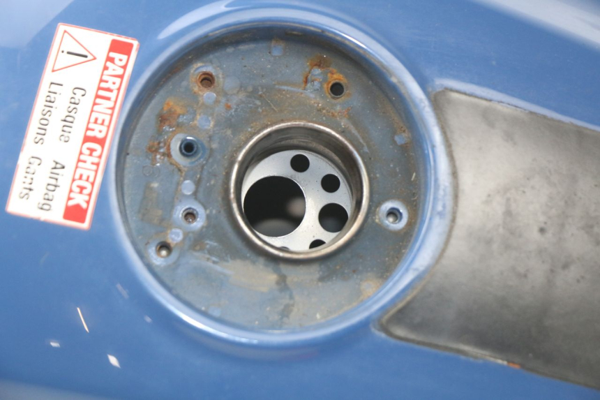 photo de FUEL TANK YAMAHA FJR ABS 1300 (2006 - 2012) - Surface and material condition