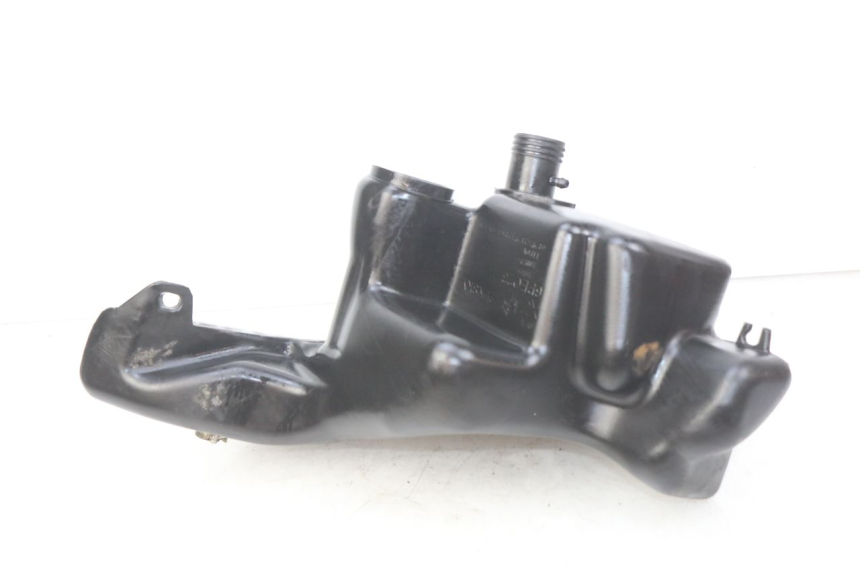 photo de FUEL TANK PIAGGIO FLY 2T 50 (2004 - 2017) - Zoom on usage condition