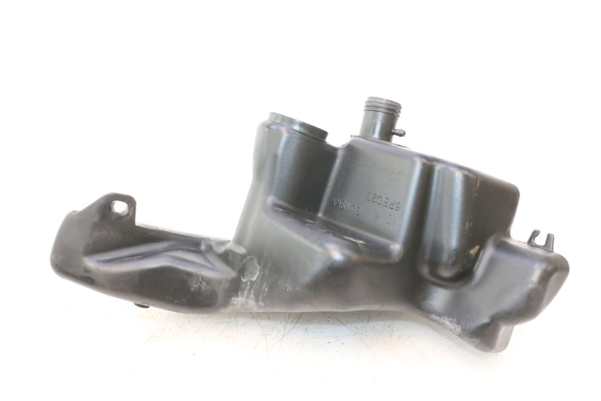 photo de FUEL TANK PIAGGIO FLY 2T 50 (2004 - 2017) - Alternative perspective