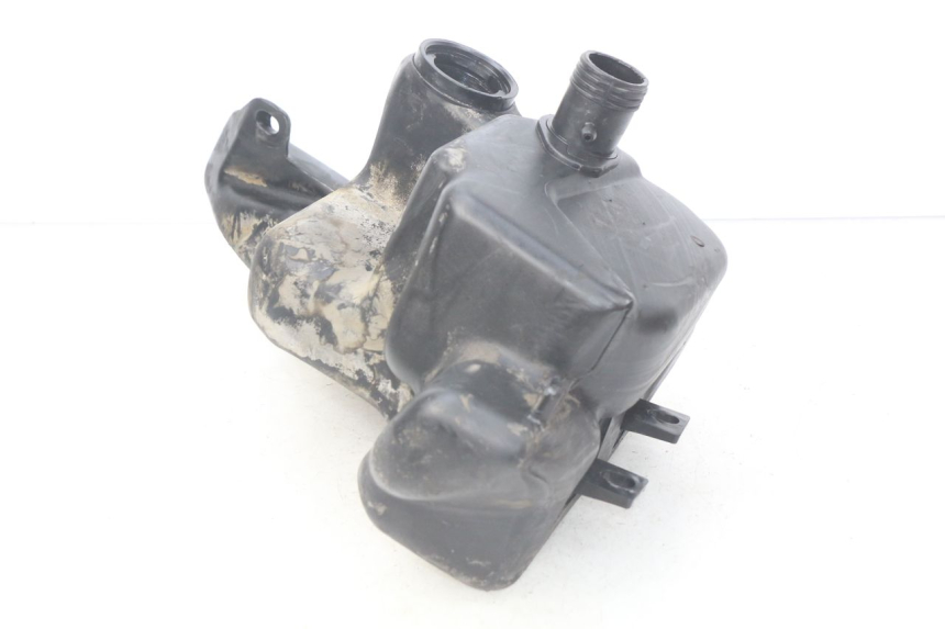 photo de FUEL TANK PIAGGIO FLY 125 (2005 - 2012) - Alternative perspective