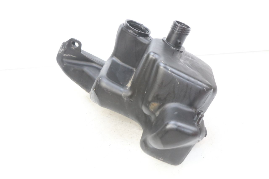photo de FUEL TANK PIAGGIO FLY 100 (2006 - 2010) - Alternative perspective