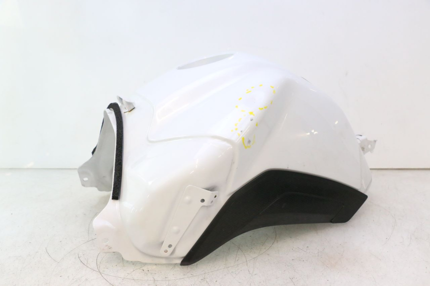 photo de FUEL TANK YAMAHA FZ8 800 (2010 - 2016) - Zoom on usage condition