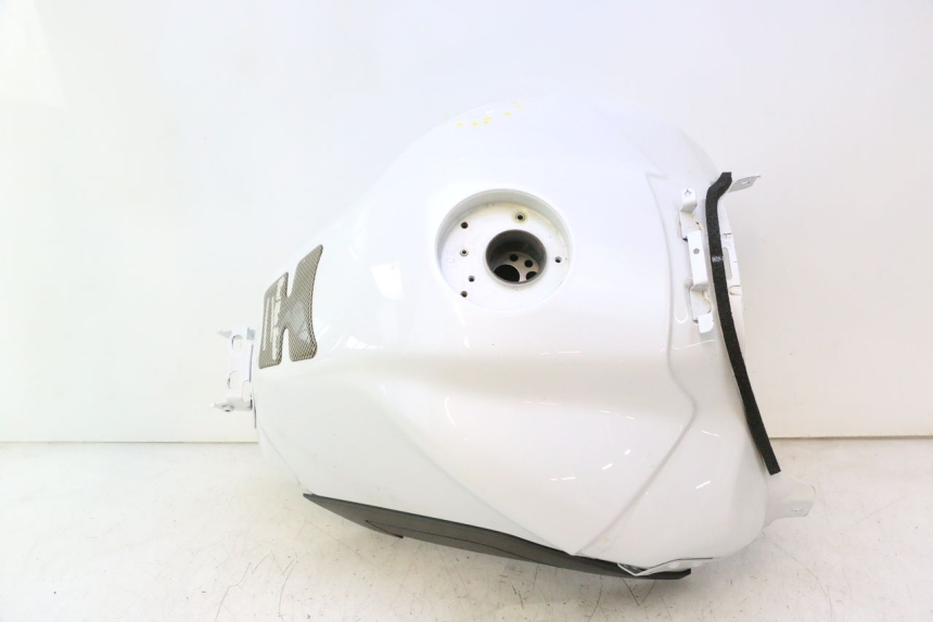 photo de FUEL TANK YAMAHA FZ8 800 (2010 - 2016) - Markings and original references