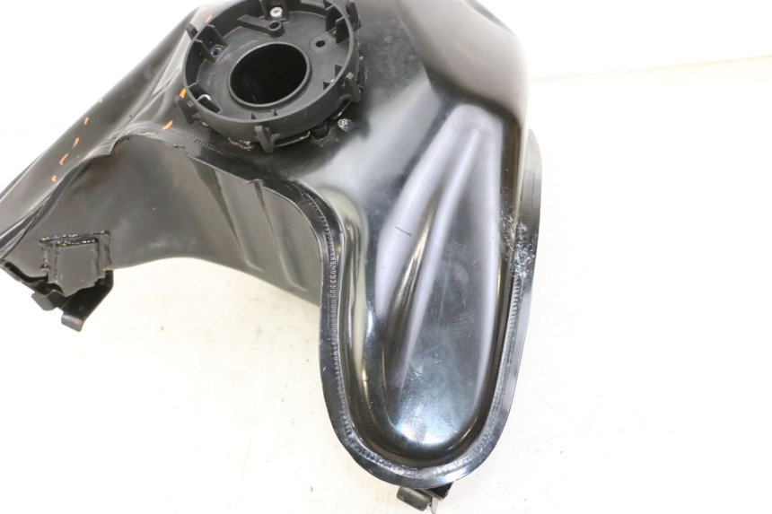 photo de FUEL TANK BMW G310 R 310 (2016 - 2020) - Surface and material condition