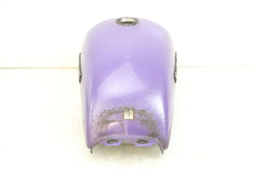 photo de FUEL TANK SUZUKI GN 125 (1997 - 2000) - Technical close-up