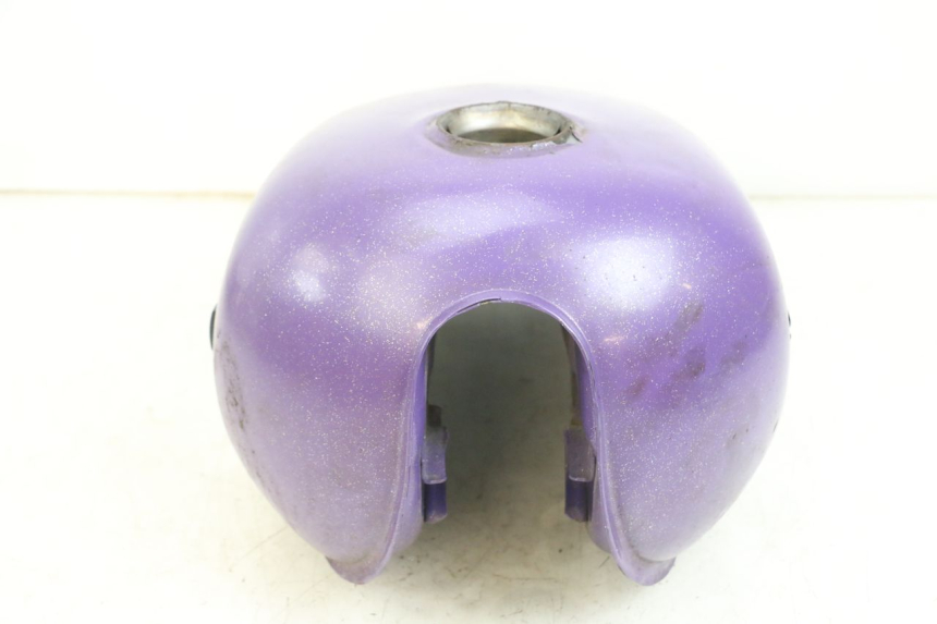 photo de FUEL TANK SUZUKI GN 125 (1997 - 2000) - Fixing points details