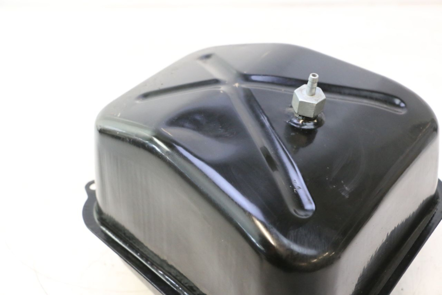 photo de FUEL TANK VASTRO GP 2T 50 (2013 - 2017) - Technical close-up