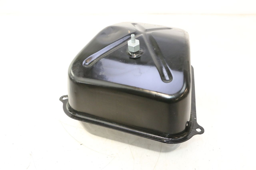 photo de FUEL TANK VASTRO GP 2T 50 (2013 - 2017) - Fixing points details