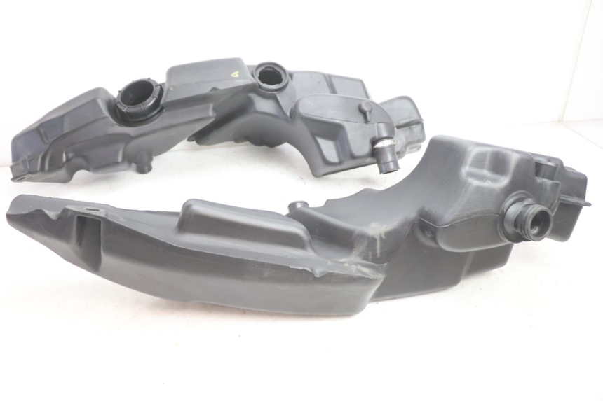 photo de FUEL TANK GILERA GP 800 (2007 - 2013) - Zoom on usage condition