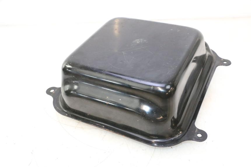 photo de FUEL TANK KYMCO GRAND DINK 125 (2008 - 2014) - Fixing points details