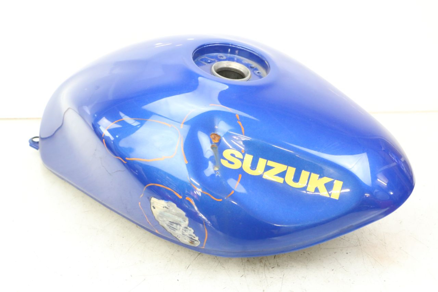 photo de FUEL TANK SUZUKI GSF S BANDIT 600 (2000 - 2004) - Focus on structure