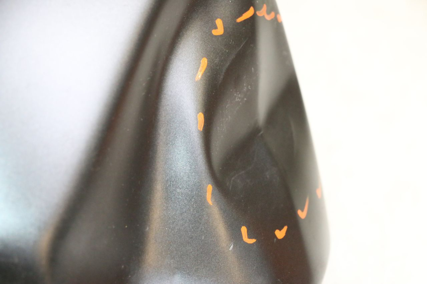 photo de FUEL TANK SUZUKI GSR 750 (2011 - 2017) - Focus on structure