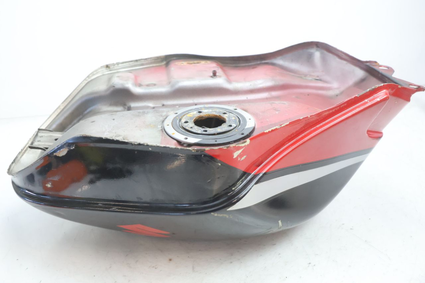 photo de FUEL TANK SUZUKI GSX F GSXF 750 (1988 - 1998) - Alternative angle