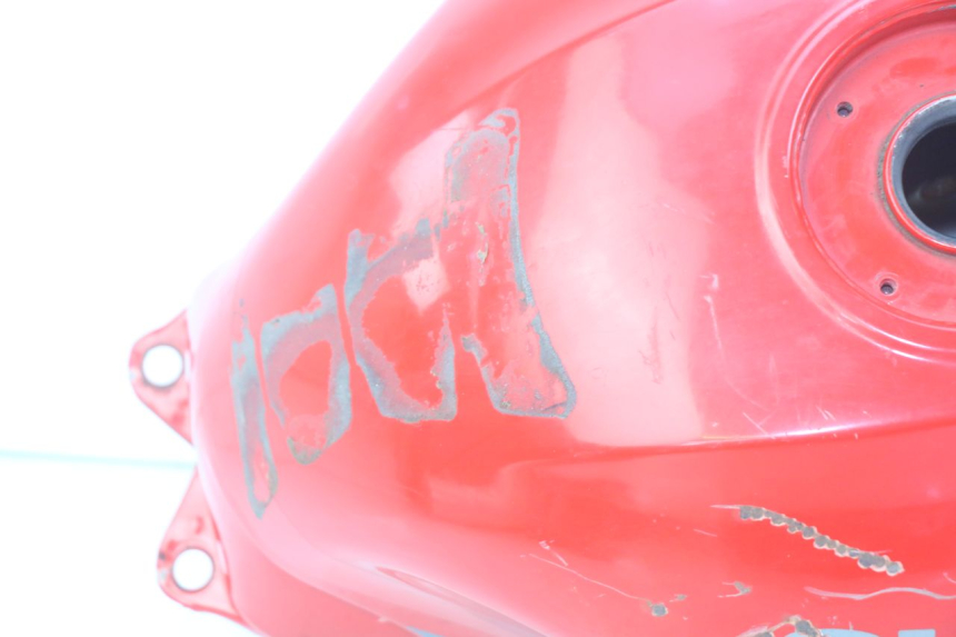 photo de FUEL TANK SUZUKI GSX F GSXF 750 (1988 - 1998) - High-resolution close-up