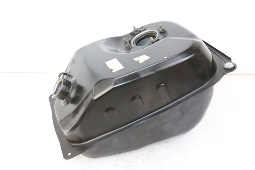 photo de FUEL TANK HONDA FORZA 125 (2021 - 2025) - Surface and material condition