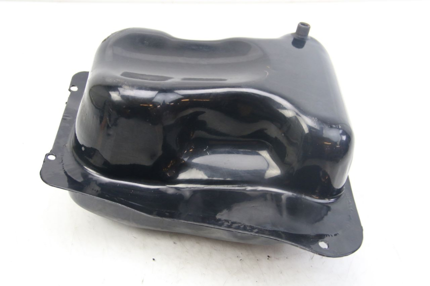 photo de FUEL TANK SYM JET 4 4T 50 (2018 - 2021) - Fixing points details