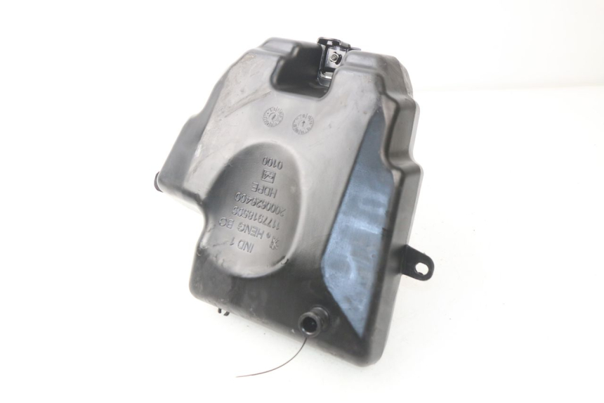 photo de FUEL TANK PEUGEOT KISBEE 4T 50 (2010 - 2017) - Zoom on usage condition
