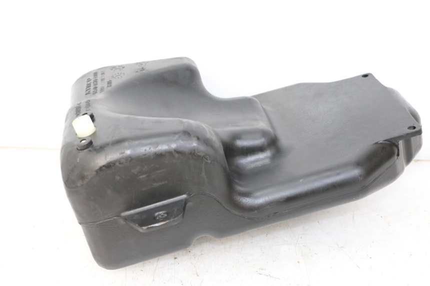 photo de FUEL TANK KYMCO PEOPLE S 125 (2000 - 2008) - Zoom on usage condition