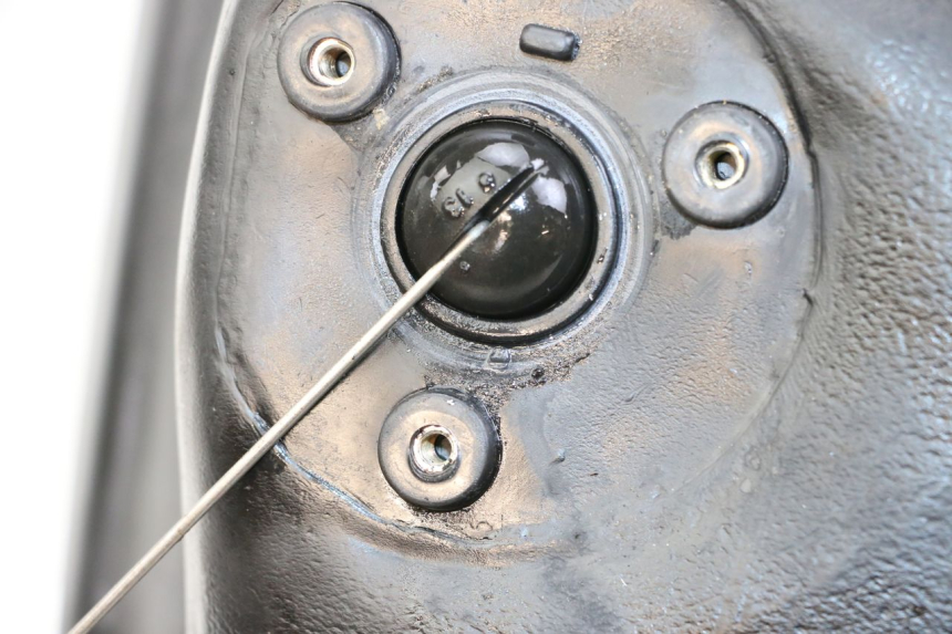 photo de FUEL TANK KYMCO STRYKER OFF ROAD 125 (1999 - 2005) - Alternative perspective