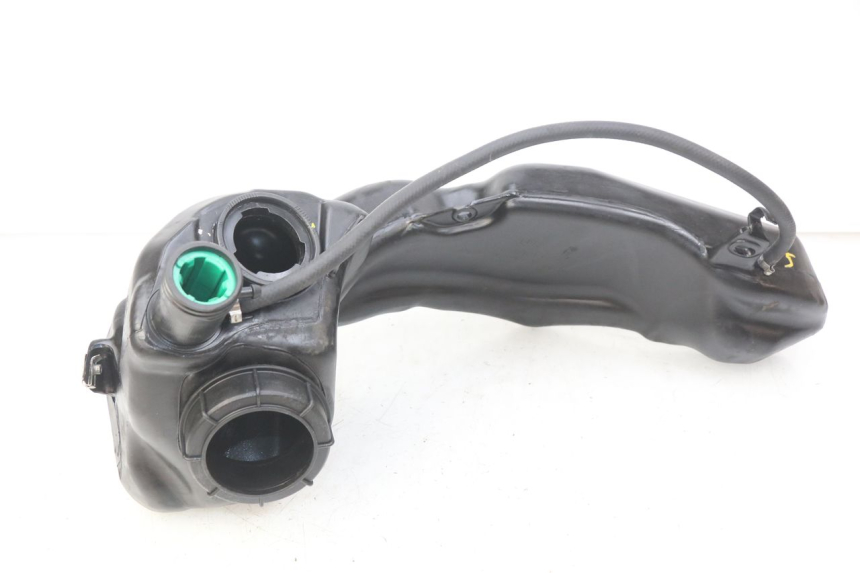 photo de FUEL TANK PIAGGIO LIBERTY IGET S 125 (2016 - 2020) - Technical close-up