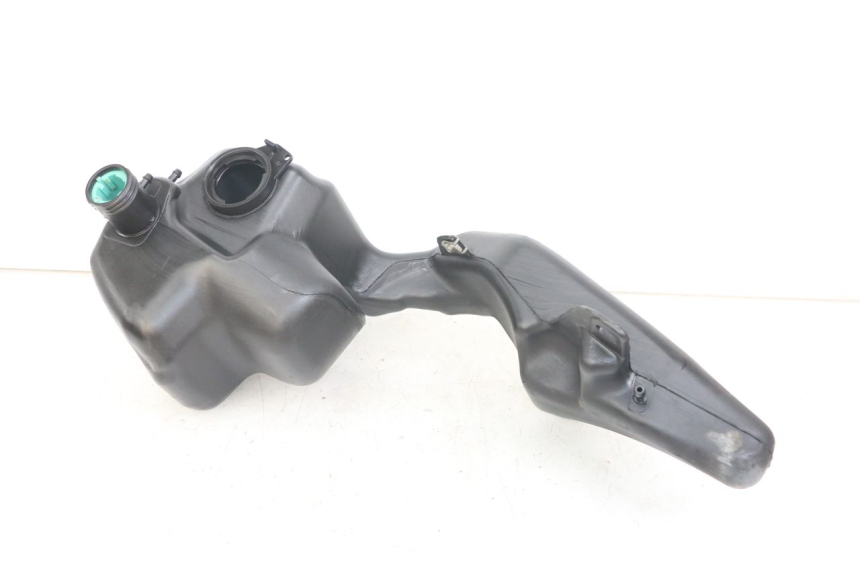 photo de FUEL TANK PIAGGIO LIBERTY 125 (2009 - 2013) - Technical close-up