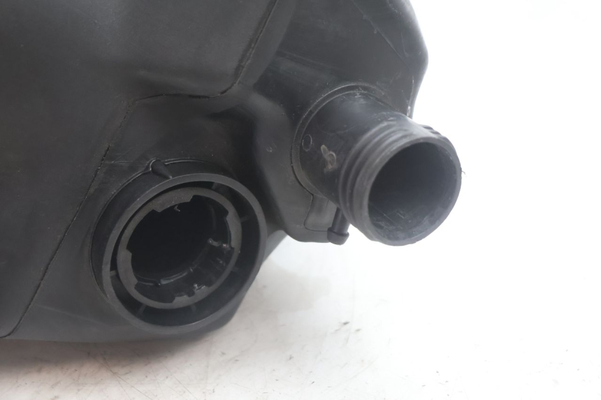 photo de FUEL TANK PIAGGIO LIBERTY 50 (1998 - 2003) - Product overview