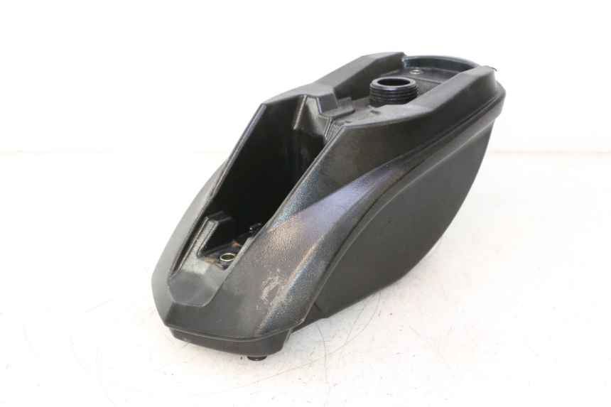 photo de FUEL TANK PEUGEOT LUDIX ONE 50 (2004 - 2013) - Zoom on usage condition