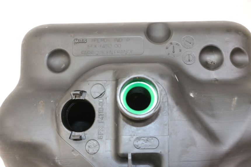 photo de FUEL TANK MBK BOOSTER NEXT GENERATION 50 (1995 - 1998) - Zoom on usage condition