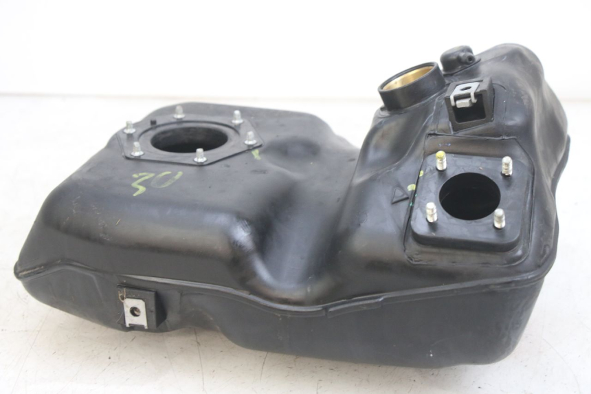 photo de FUEL TANK PIAGGIO MEDLEY 125 (2016 - 2023) - Main view