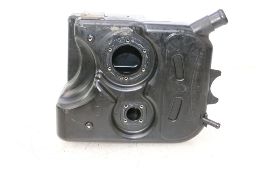 photo de FUEL TANK KYMCO MOVIE S 125 (2009 - 2018) - Zoom on usage condition