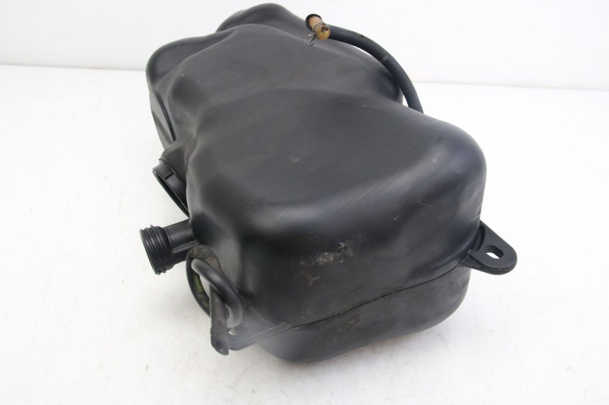 photo de FUEL TANK PIAGGIO MP3 125 (2006 - 2014) - Alternative perspective