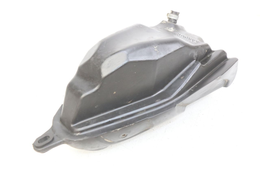 photo de FUEL TANK RIEJU MRT 50 (2009 - 2017) - Zoom on usage condition