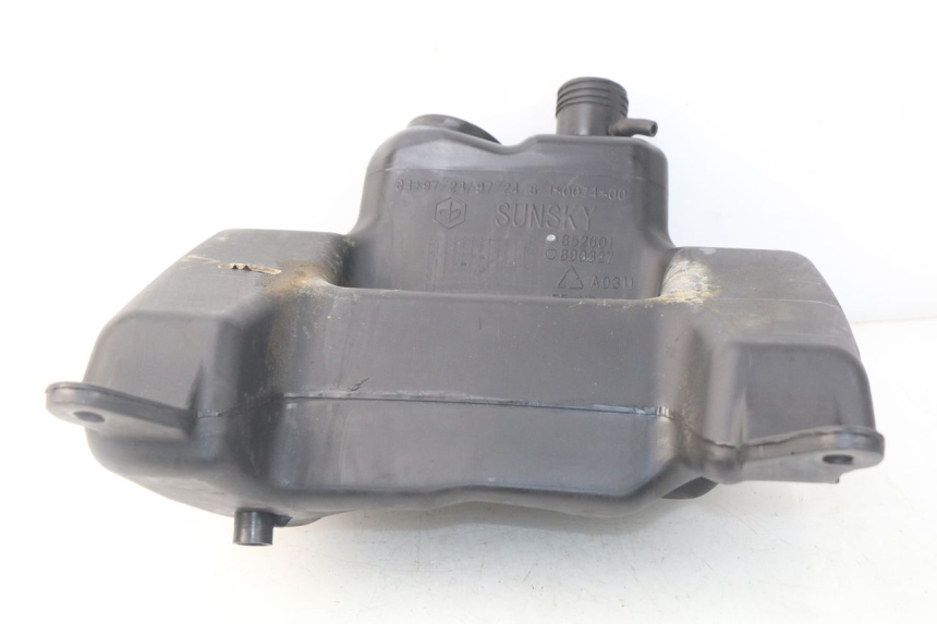 photo de FUEL TANK PIAGGIO NEW TYPHOON 50 (2010 - 2017) - Technical close-up