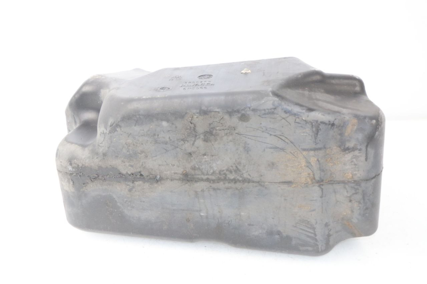 photo de FUEL TANK GILERA NEXUS 125 (2009 - 2013) - Zoom on usage condition