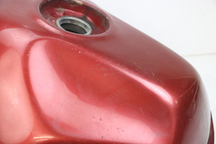 photo de FUEL TANK HONDA NTV DEAUVILLE 650 (1998 - 2001) - Distinctive features