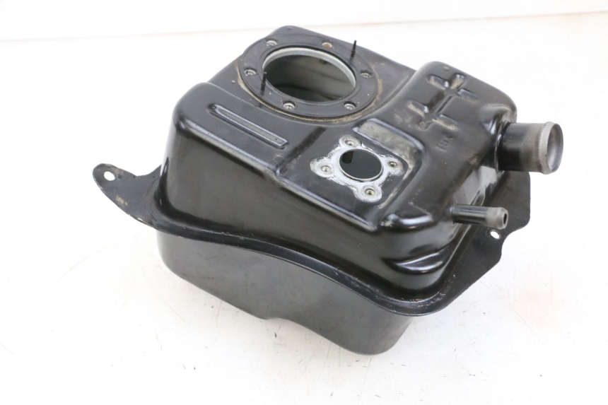 photo de FUEL TANK SYM ORBIT III 3 4T 50 (2021 - 2025) - Surface and material condition