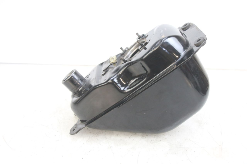 photo de FUEL TANK HONDA PCX (JF47) 125 (2012 - 2013) - Fixing points details