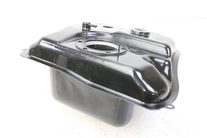 photo de FUEL TANK PEUGEOT TWEET 4T 50 (2023 - 2025) - Technical close-up