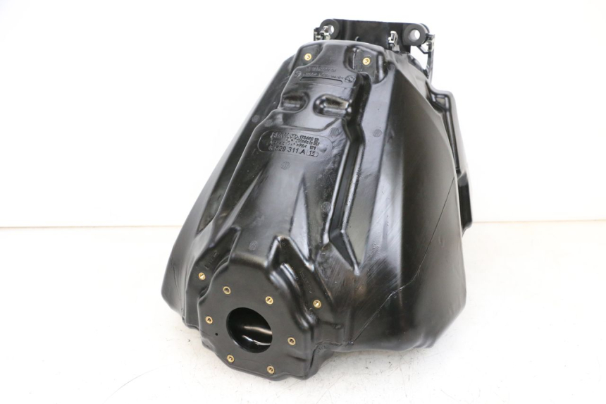 photo de FUEL TANK BMW R GS 1250 (2021 - 2024) - Additional view of the item