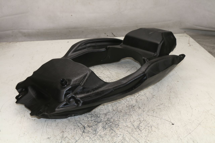 photo de FUEL TANK RIEJU RS SPORT NAKED 50 (2013 - 2018) - Technical close-up