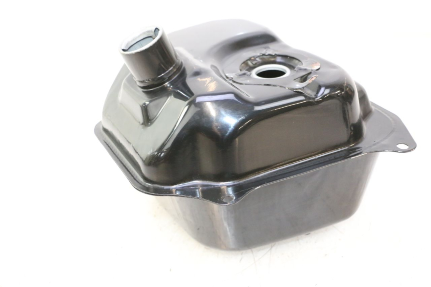 photo de FUEL TANK TNT MOTOR ROMA 10' 4T 50 (2007 - 2018) - Fixing points details
